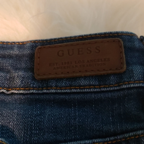 Guess jeans 👖 - Picture 5 of 6